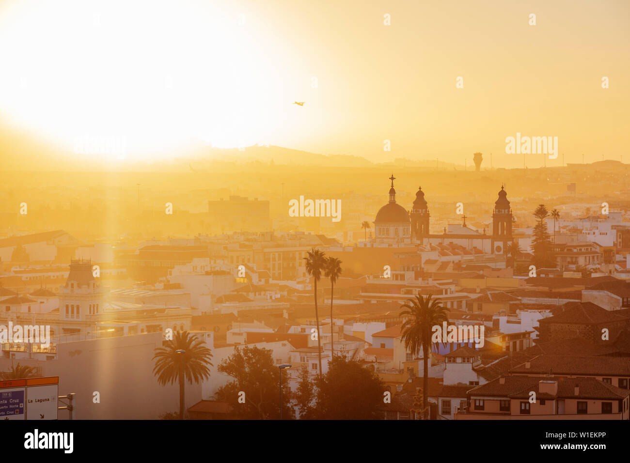 Sonnenuntergang Blick auf die Stadt, San Cristobal de La Laguna, Weltkulturerbe der UNESCO, Teneriffa, Kanarische Inseln, Spanien, Atlantik, Europa Stockfoto
