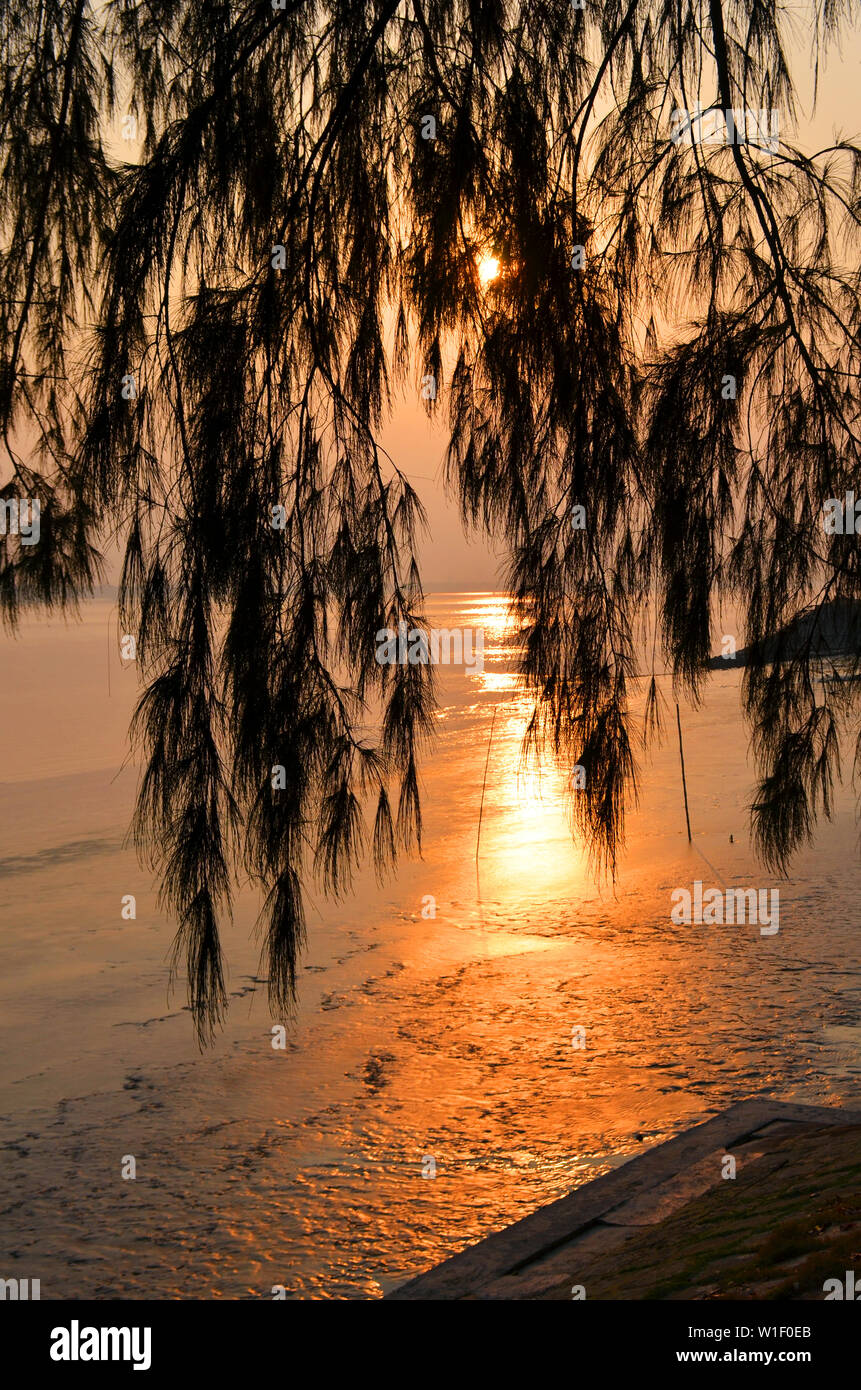 Schöne Aussicht auf den Sonnenuntergang Stockfoto