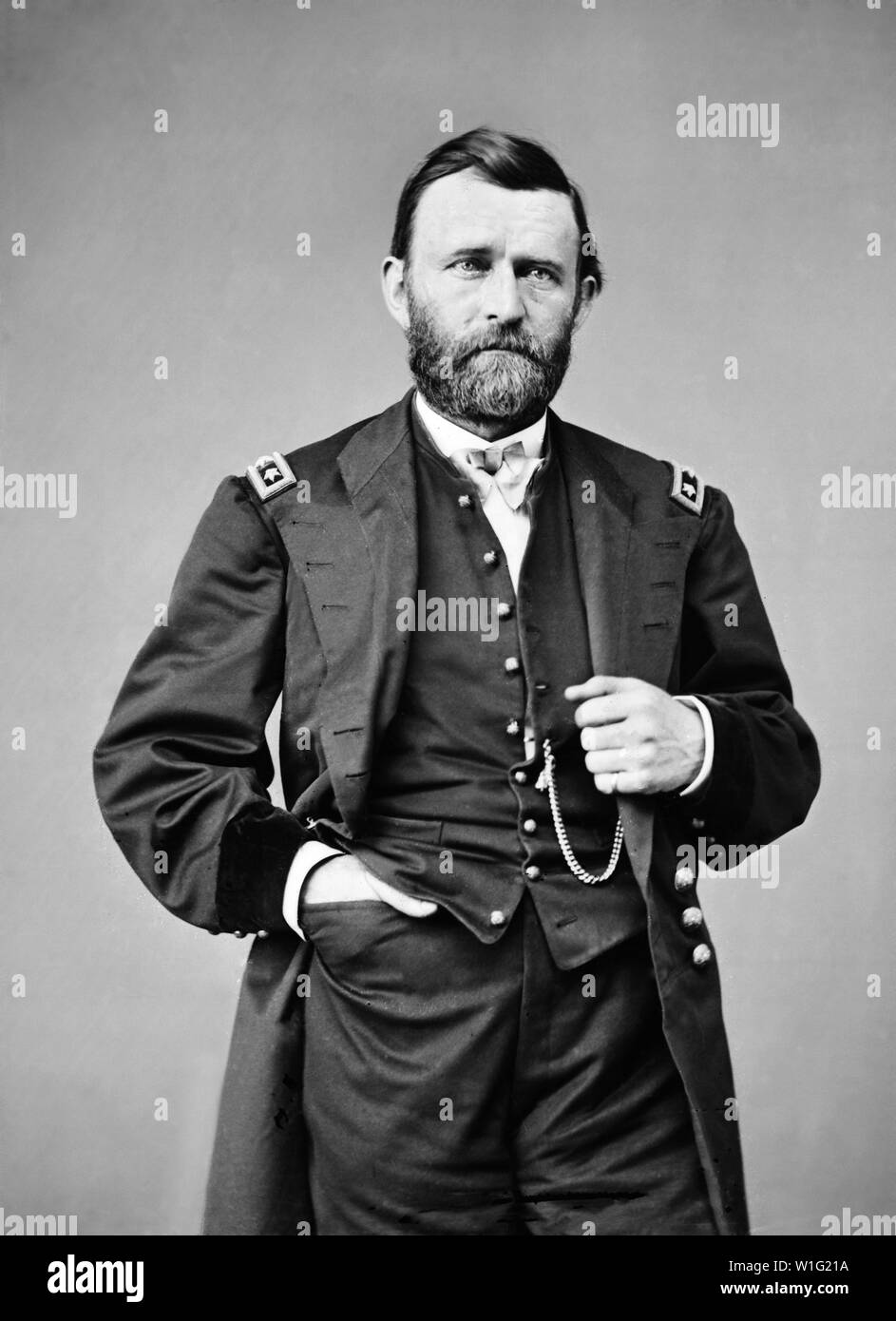 Ulysses S. Grant (1822-85), 18. Präsident der Vereinigten Staaten von 1869-77, General der Unionsarmee während des Amerikanischen Bürgerkrieges, drei Viertel Länge Porträt in Uniform, Mathew B. Brady, Brady-Handy Sammlung, 1860 Stockfoto