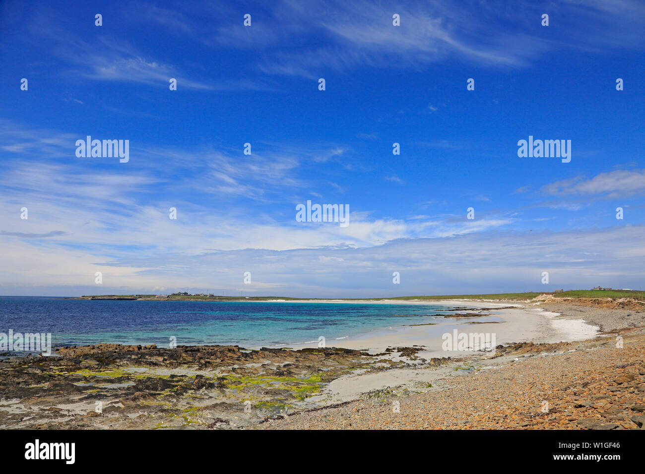 Blick auf Nouster Bucht an einem sonnigen Tag auf North Ronaldsay Orkney Schottland Stockfoto