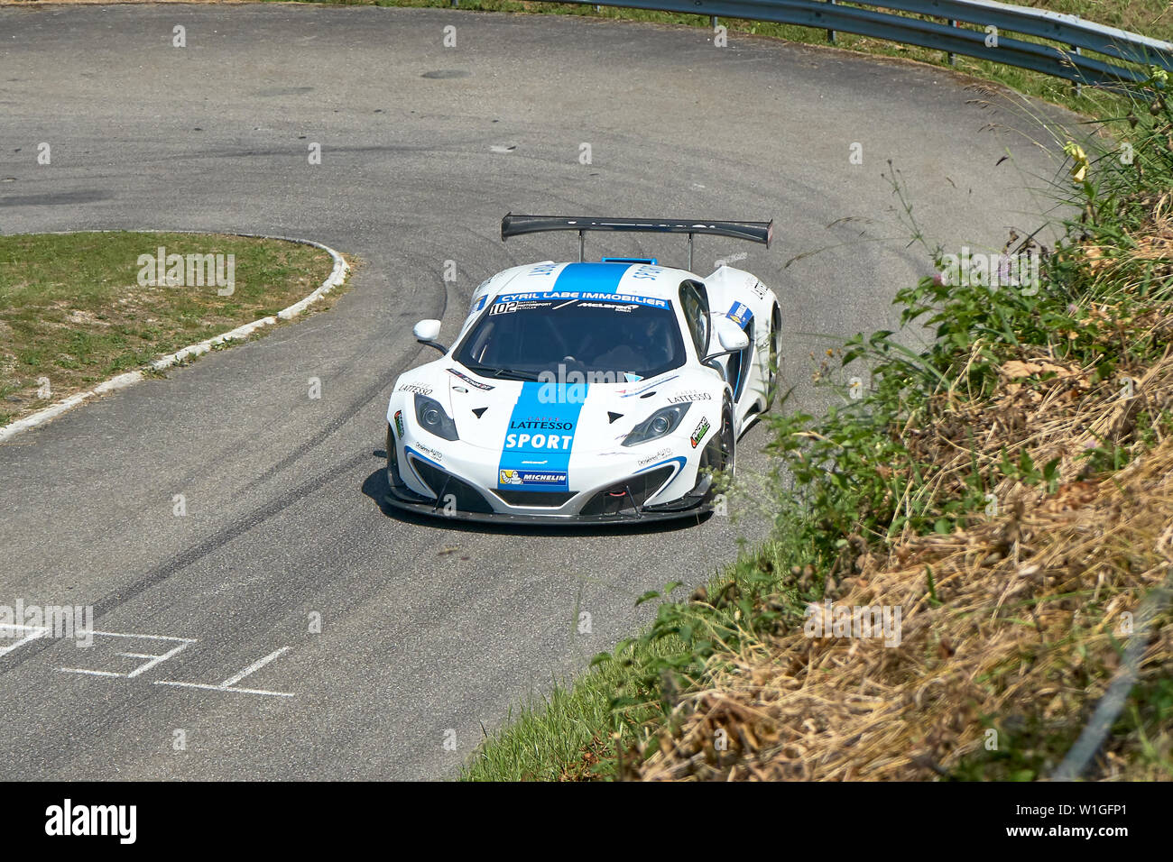 Vuillafans Echevannes - Bourgogne Franche Comté Frankreich - McLaren MP4 12C verlässt eine U-Turn an der Französischen Hillclimb Meisterschaft - Fahrer Pierre COURROYE Stockfoto