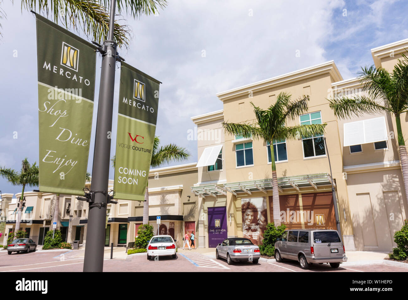 Naples, Florida, Mercato, Entwicklung gemischter Nutzung, Shopping Shopper Shopper Shop Shops Markt Märkte Markt Kauf Verkauf, Einzelhandel Geschäfte Busine Stockfoto