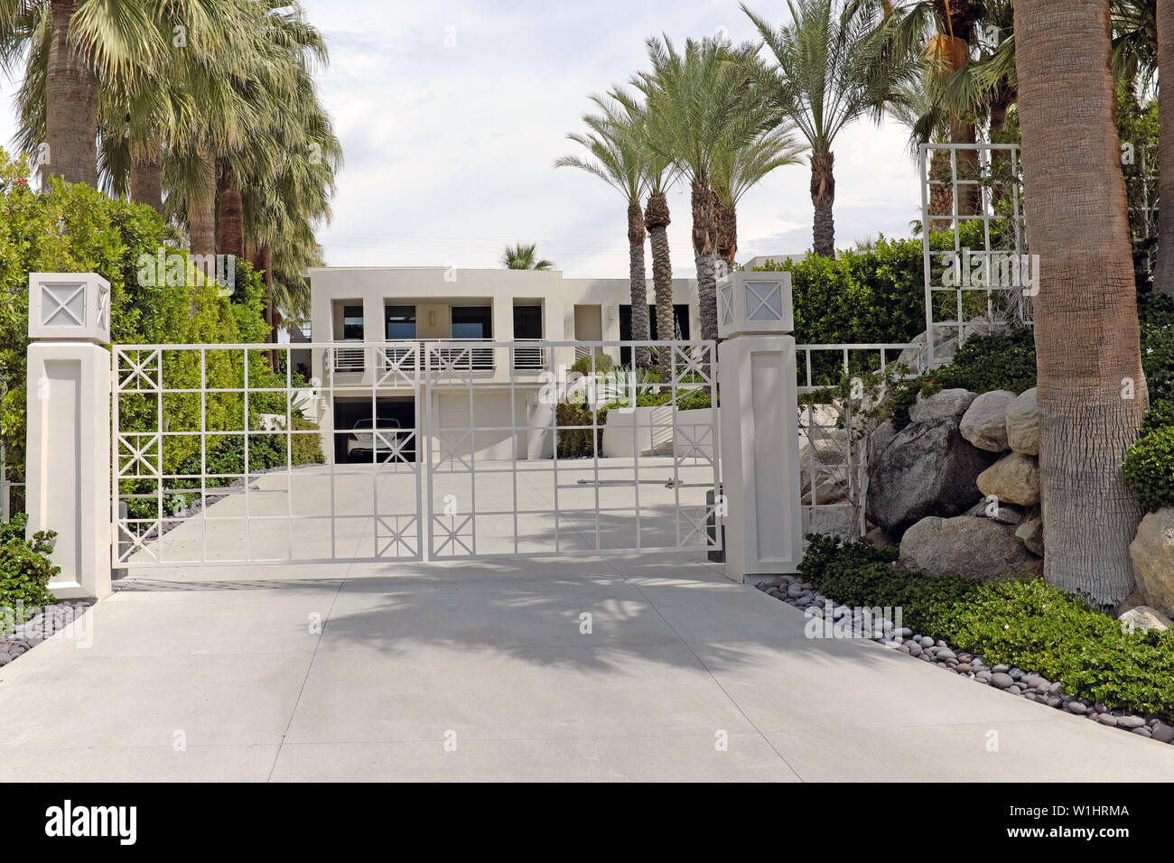 Das ehemalige, mehr als 5500 Quadratmeter große Palm Springs Heim von Debbie Reynolds an der 670 Stevens Road im Vista Las Palmas Viertel in Palm Springs, Kalifornien. Stockfoto