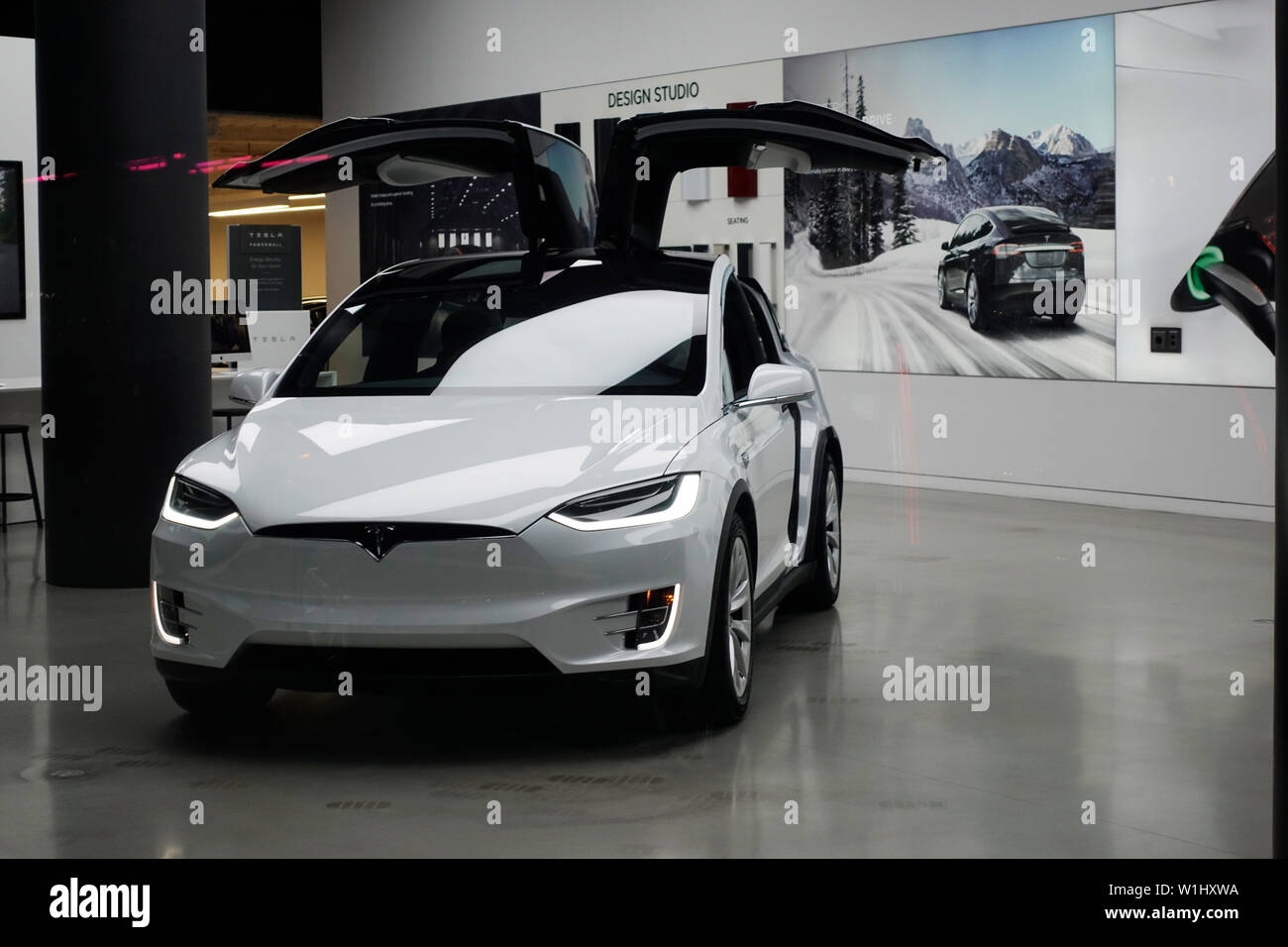 Tesla Showroom im Meatpacking District von New York Stockfoto