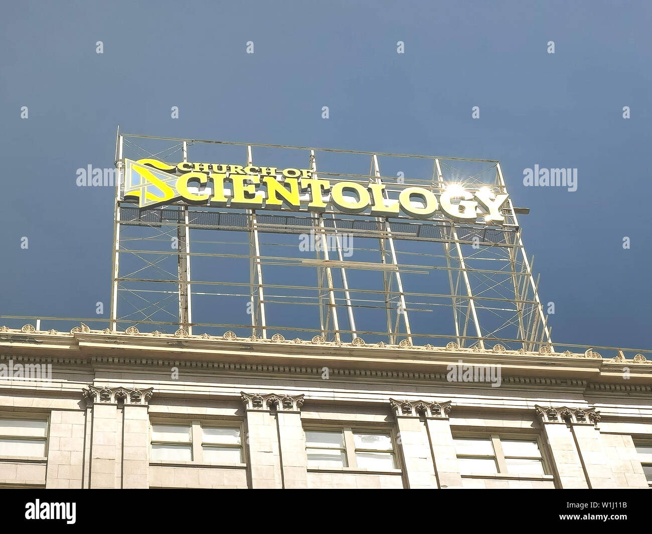 LOS ANGELES, USA, 19. MÄRZ 2017: eine Scientology Kirche Zeichen in Los Angeles Stockfoto