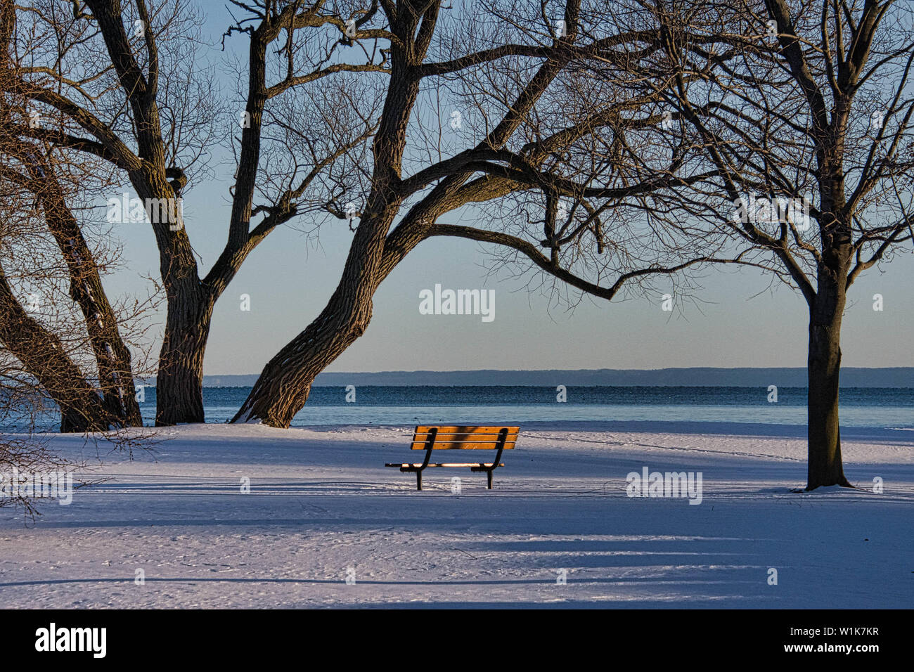 Ein frischer Wintertag in Bronte Beach Park in Oakville Ontario Kanada. Stockfoto