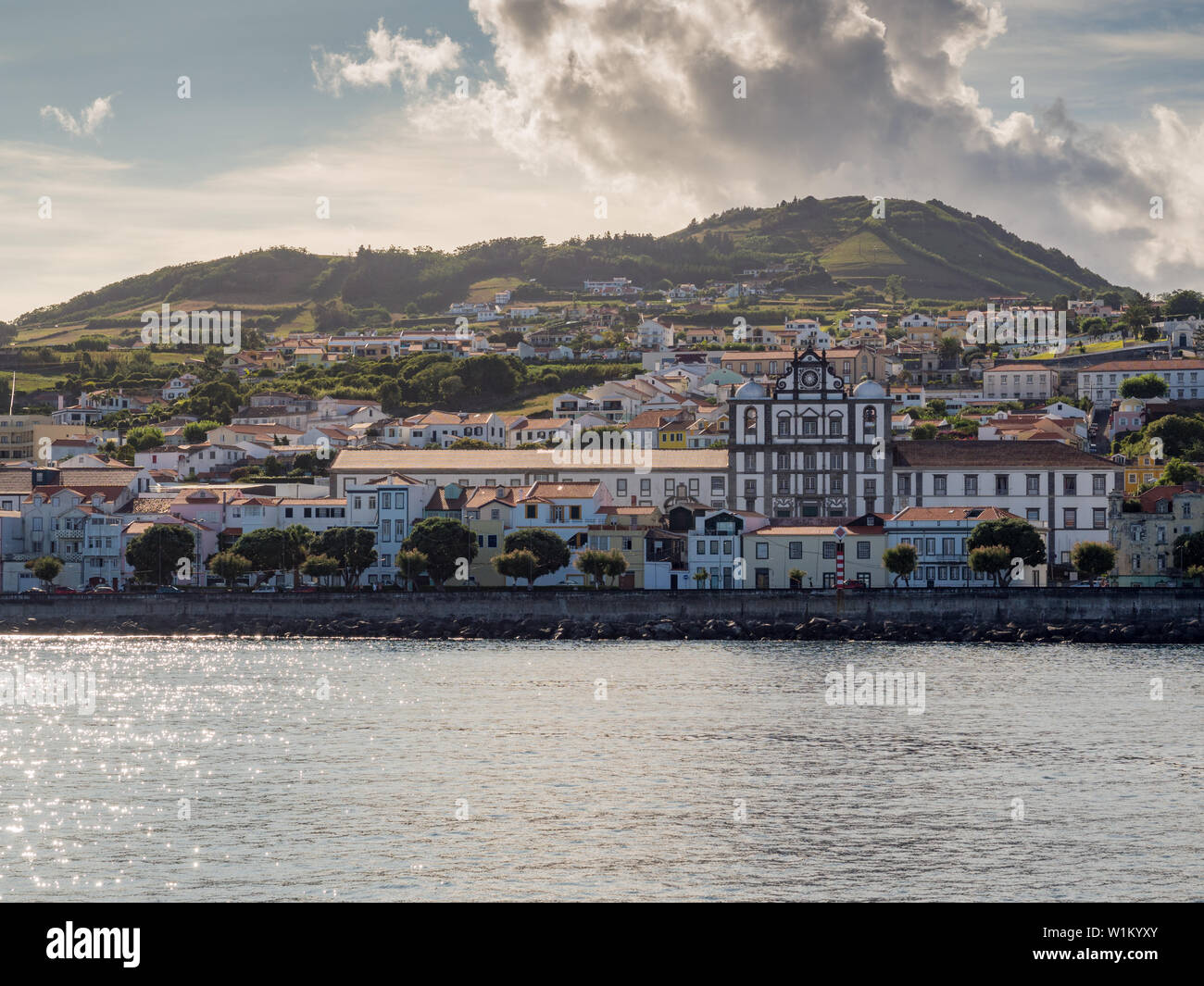 Blick auf Horta, der Hauptstadt der Insel Faial, Azoren Stockfoto