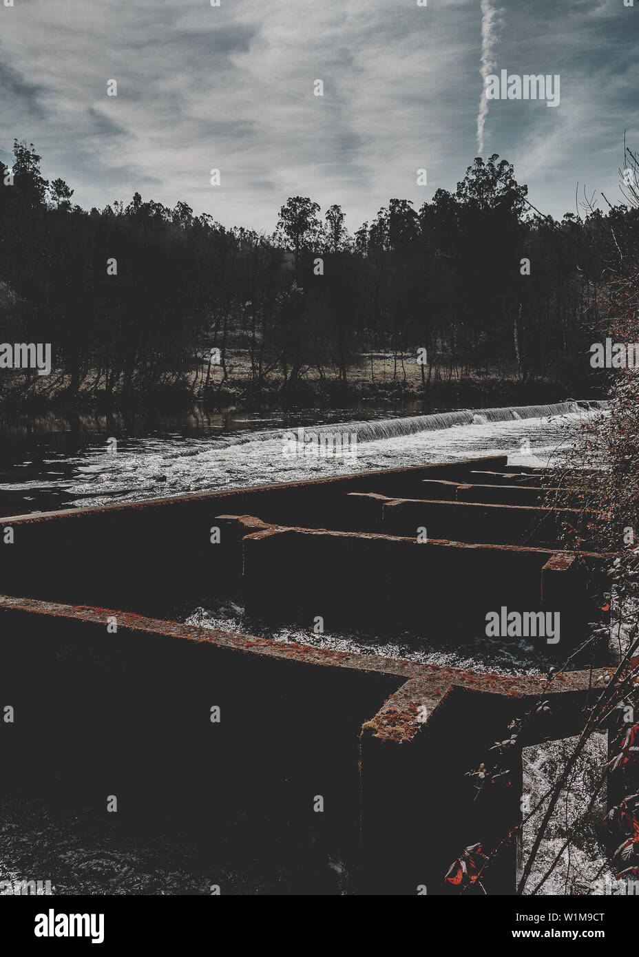 River Side View von Xirimbao Park in Galizien, Spanien Stockfoto River Side View von Xirimbao Park in Galizien, Spanien Stockfoto