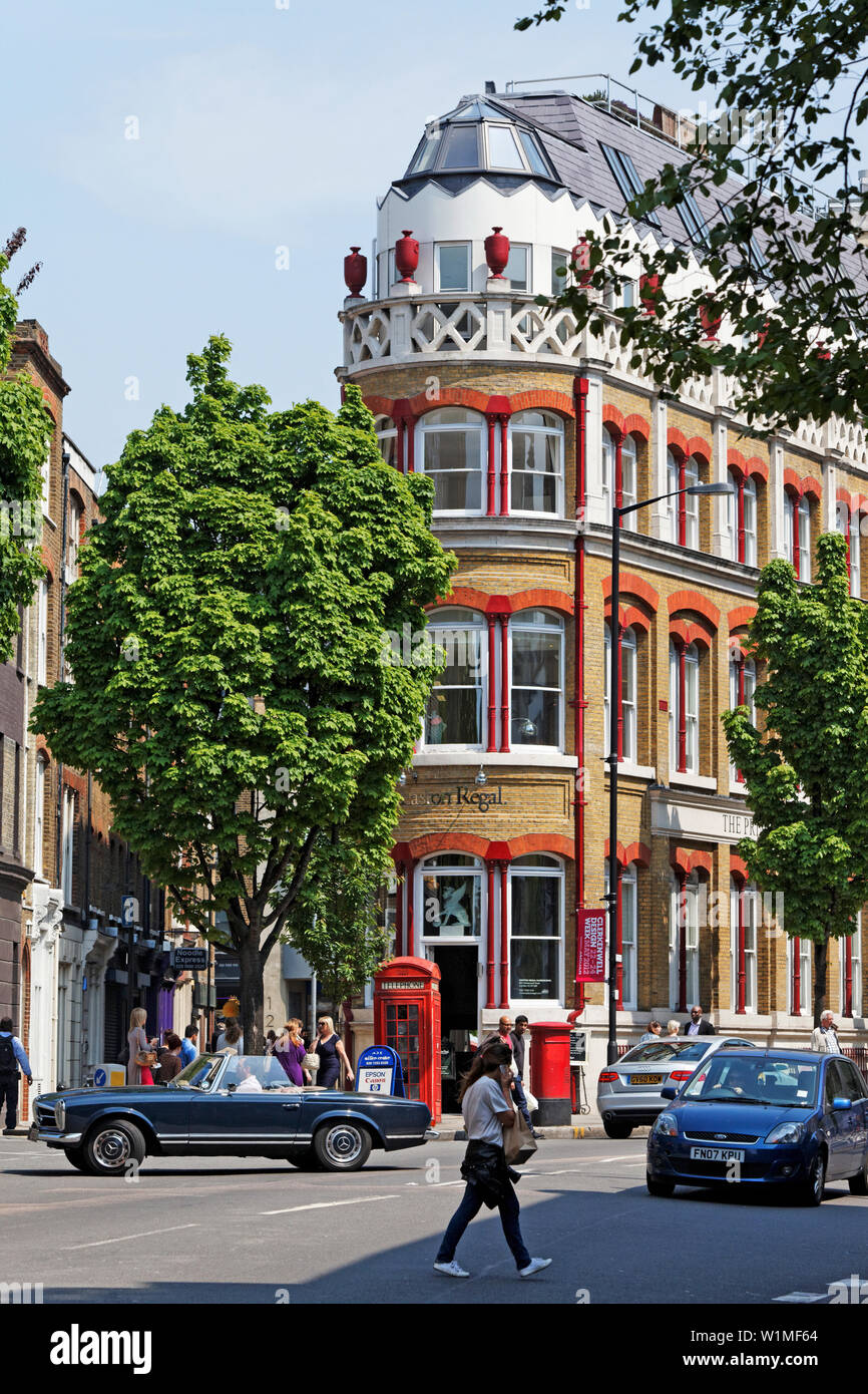 Straßenszene in Clerkenwell Road, Clerkenwell, London, England, Vereinigtes Königreich Stockfoto