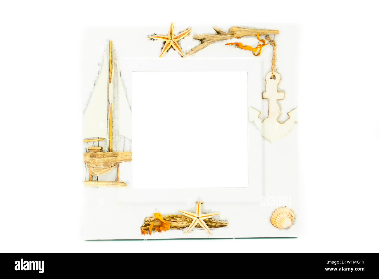 Eine hölzerne vintage Bilderrahmen hat einen weißen Hintergrund Stockfoto