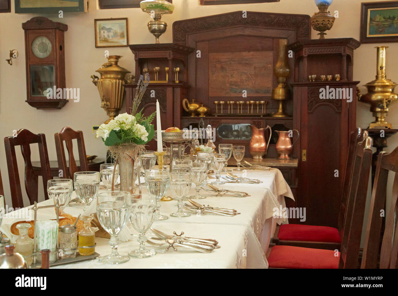 Traditionelle Restaurant im Bukarest, Donau, Rumänien, Europa Stockfoto