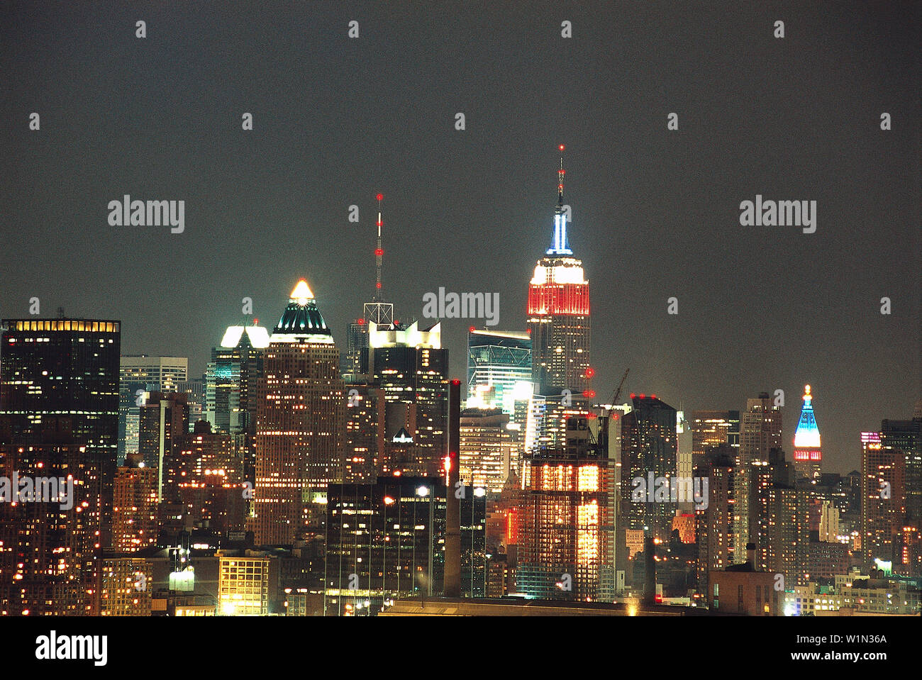 New York funkelt in der Nacht, Manhattan, New York USA Stockfoto