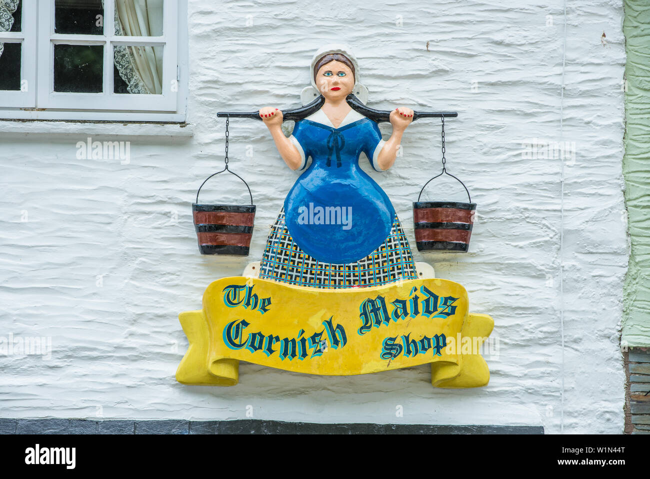 Die kornische Zimmermädchen Shop in der charaktervollen Dorf Polperro in Cornwall, England, Vereinigtes Königreich Stockfoto