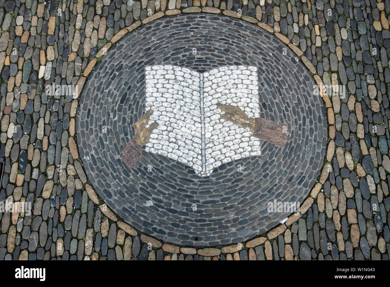 Kiesel Stein Mosaik, das historische Zentrum, Freiburg im Breisgau, Schwarzwald, Baden-Württemberg, Deutschland Stockfoto