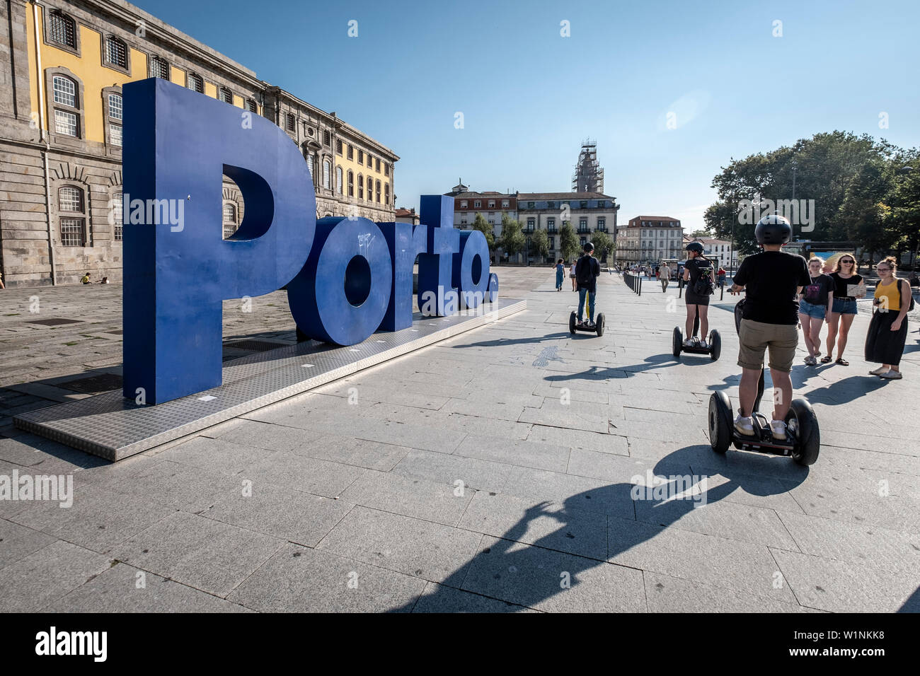 Zeichen der Porto ausserhalb des Antiga Cadeia da Relação do Porto. Portugal. Stockfoto