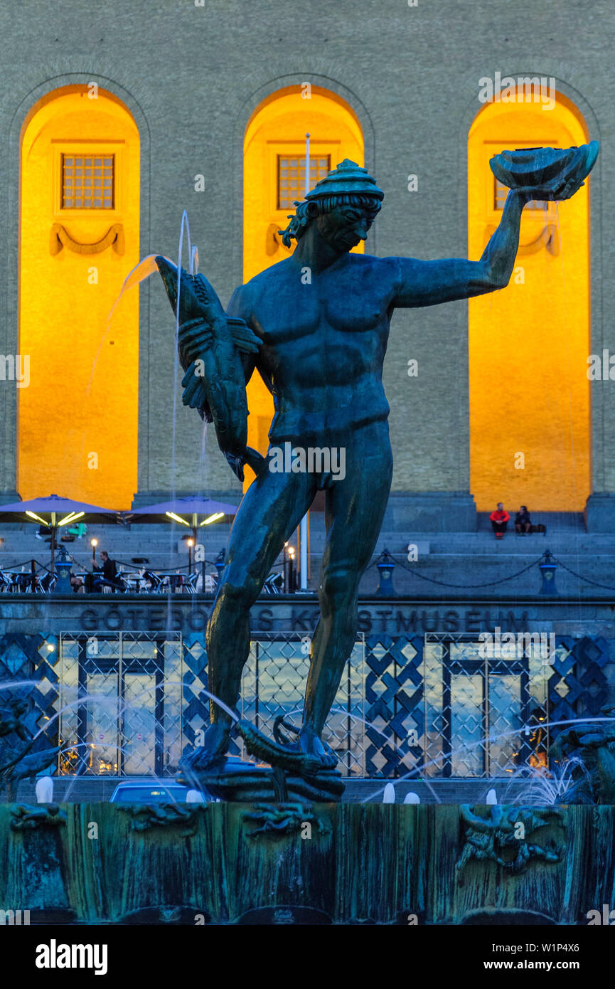 Poseidon Brunnen am Götaplatsen mit Stadt Theater, Kunst Museum und Konzertsaal, Schweden Stockfoto