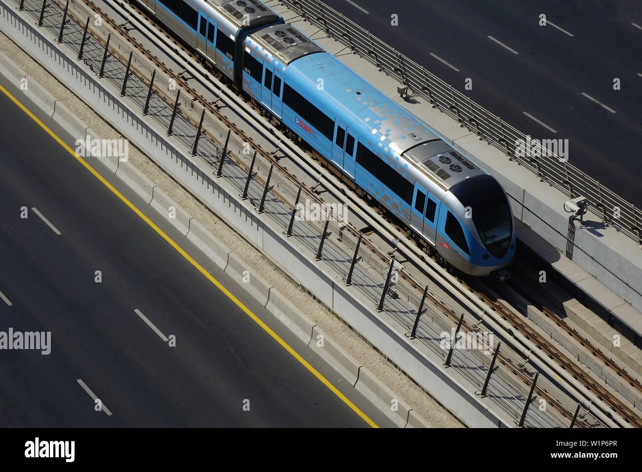 Zug, Dubai Metro, Tracks, RTA, Dubai, VAE, Vereinigte Arabische Emirate Stockfoto