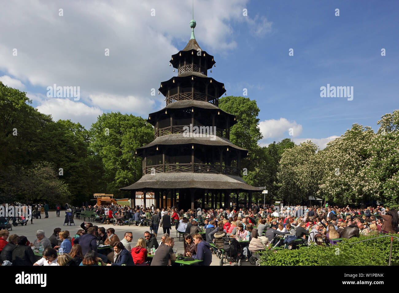 Chinesischer turm Fotos und Bildmaterial in hoher Auflösung Alamy