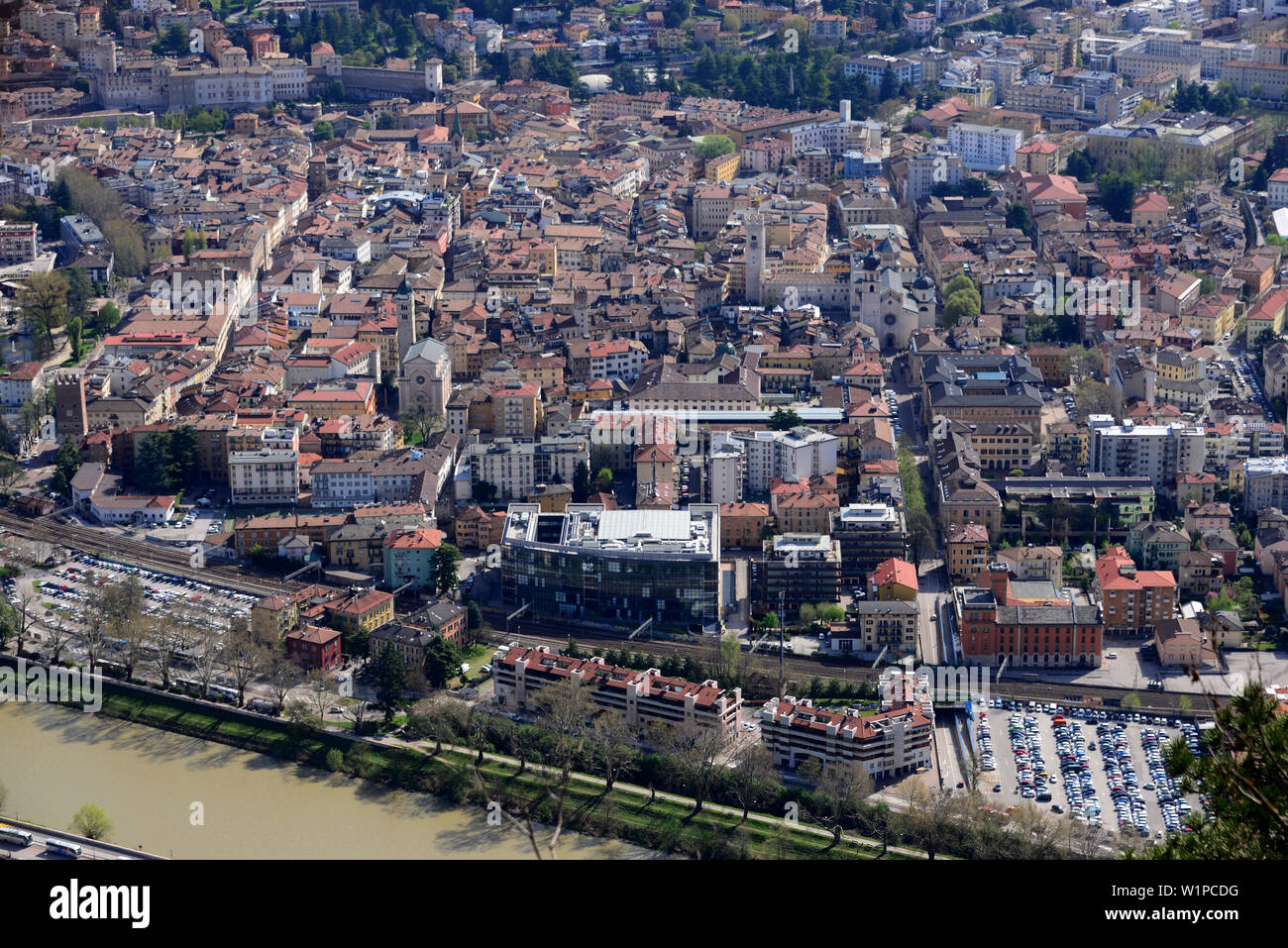 Blick vom Monte Bondone auf die Altstadt, Trient, Trentino, Italien Stockfoto