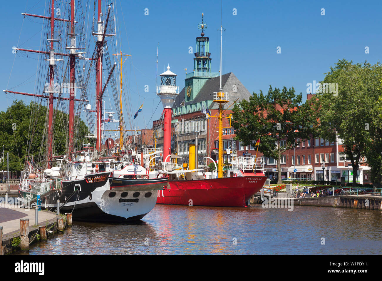 Museum Schiffe, Ratsdelft, Rathaus, Emden, Ostfriesland, Niedersachsen, Deutschland Stockfoto