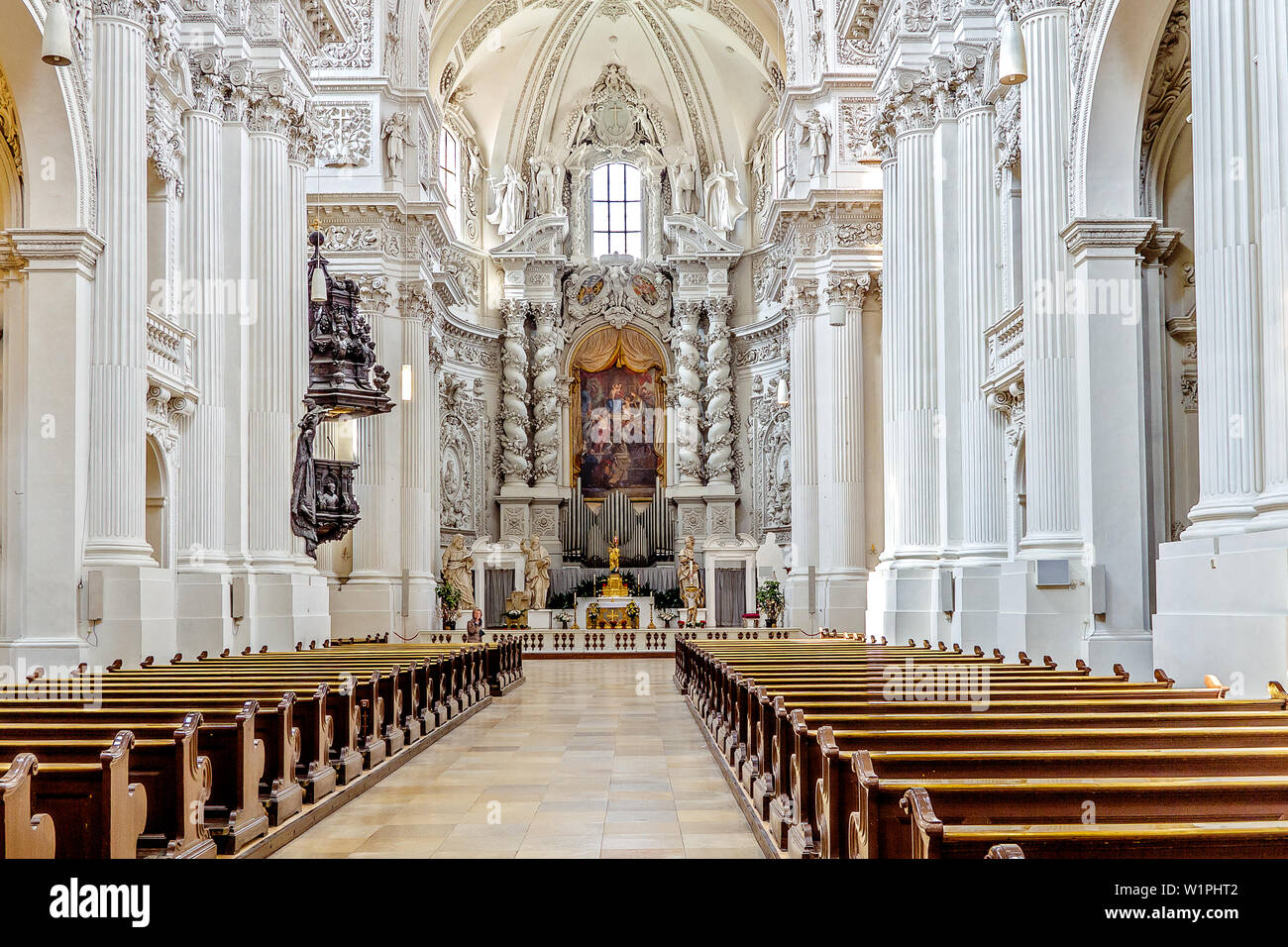 Deutschland. München. Theatinerkirche, der Altar der Kirche des Heiligen Gaetana Stockfoto
