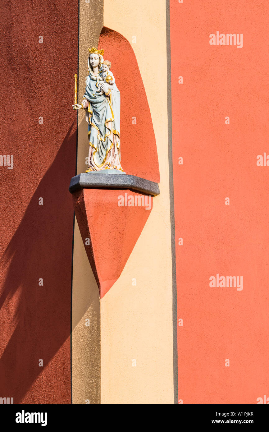 Maria Abbildung an einem Haus in der Altstadt, Iphofen, Franken, Bayern, Deutschland Stockfoto Maria Abbildung an einem Haus in der Altstadt, Iphofen, Franken, Bayern, Deutschland Stockfoto
