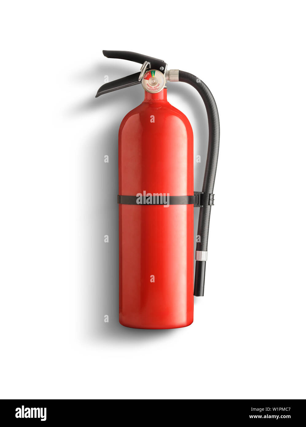 Feuerlöscher mit Reflexion auf weißem Hintergrund Stockfoto
