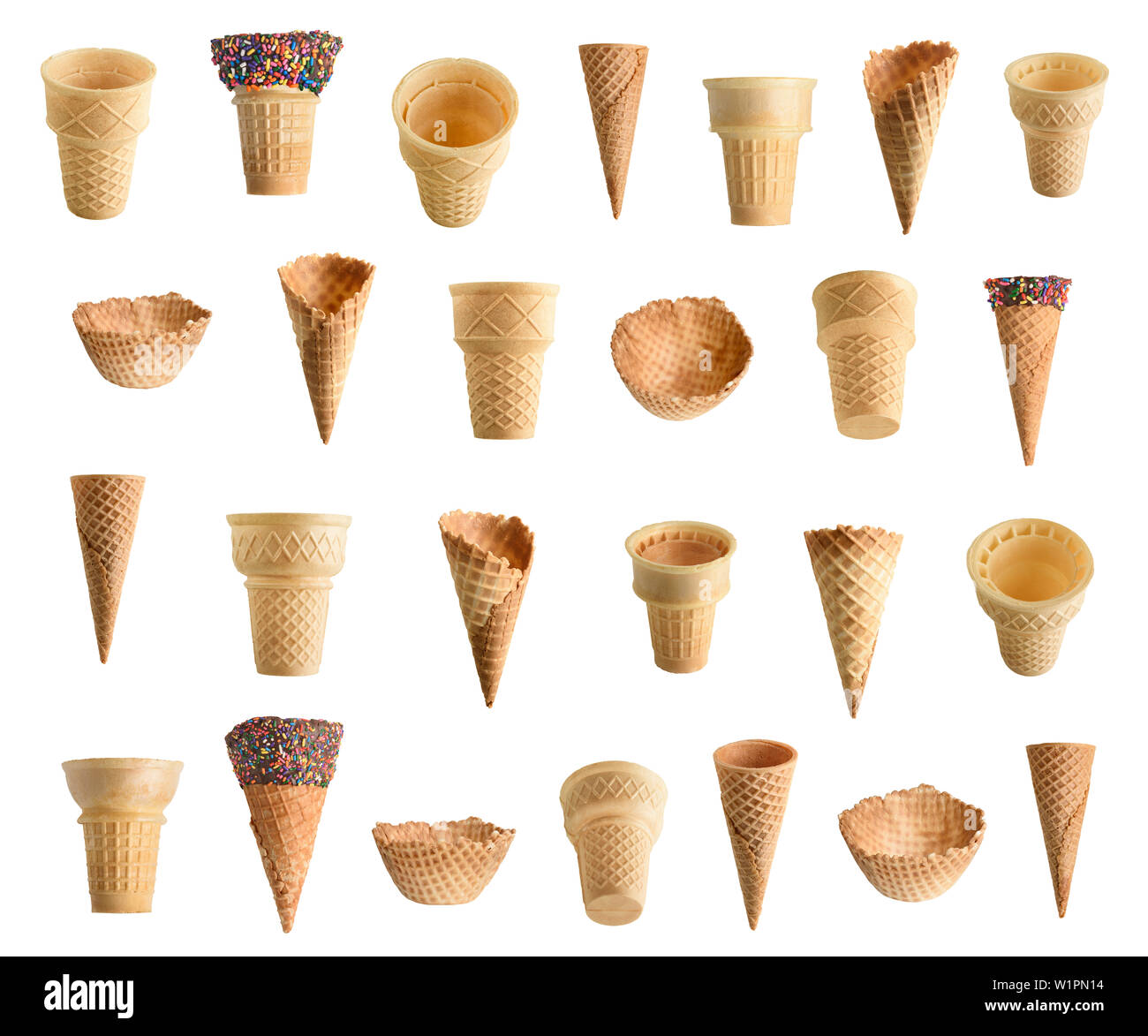 Sammlung von Eistüten mit Schokolade und Streuseln auf weißem Hintergrund  Stockfotografie - Alamy