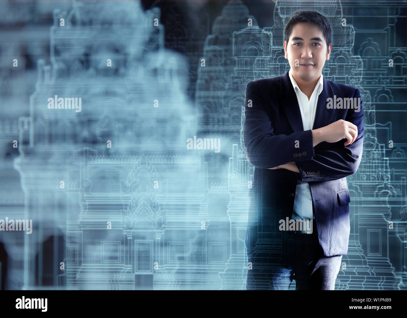 Asian Business Mann mit Architektur Design Hologramm LED-Zeile. Technik Architekt Designer Konzept Stockfoto