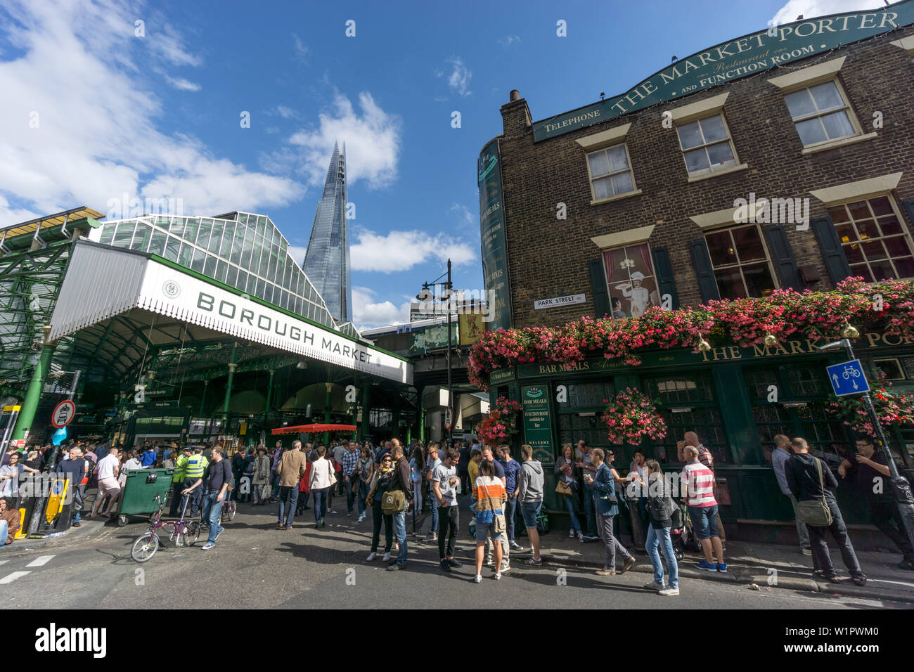 Der Markt Porter Pub in der Nähe von Bourogh Markt, der Shard, London Bridge Quartal Stockfoto