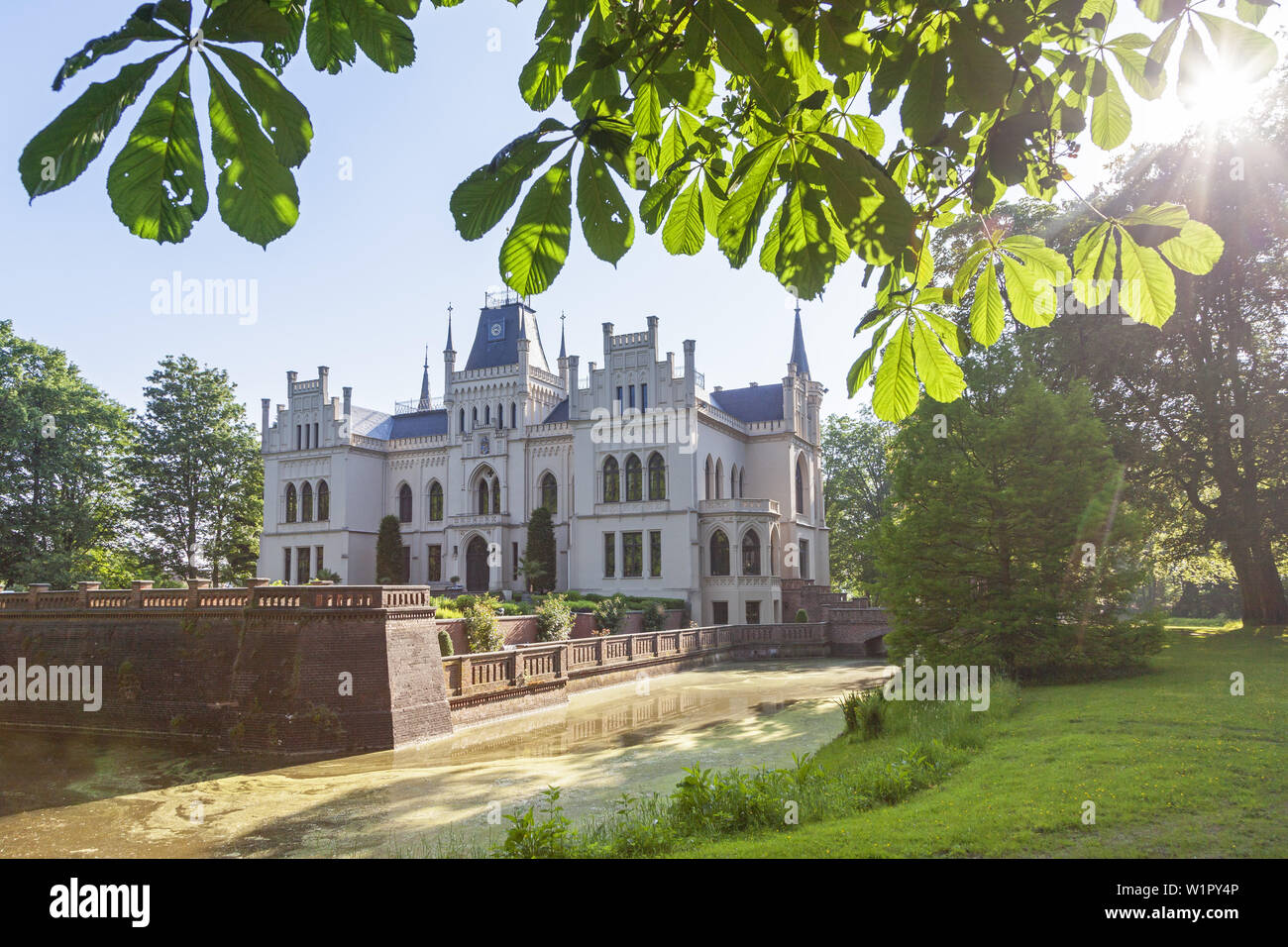 Schloss Evenburg in Leer, Ostfriesland, Friesland, Niedersachsen, Norddeutschland, Deutschland, Europa Stockfoto