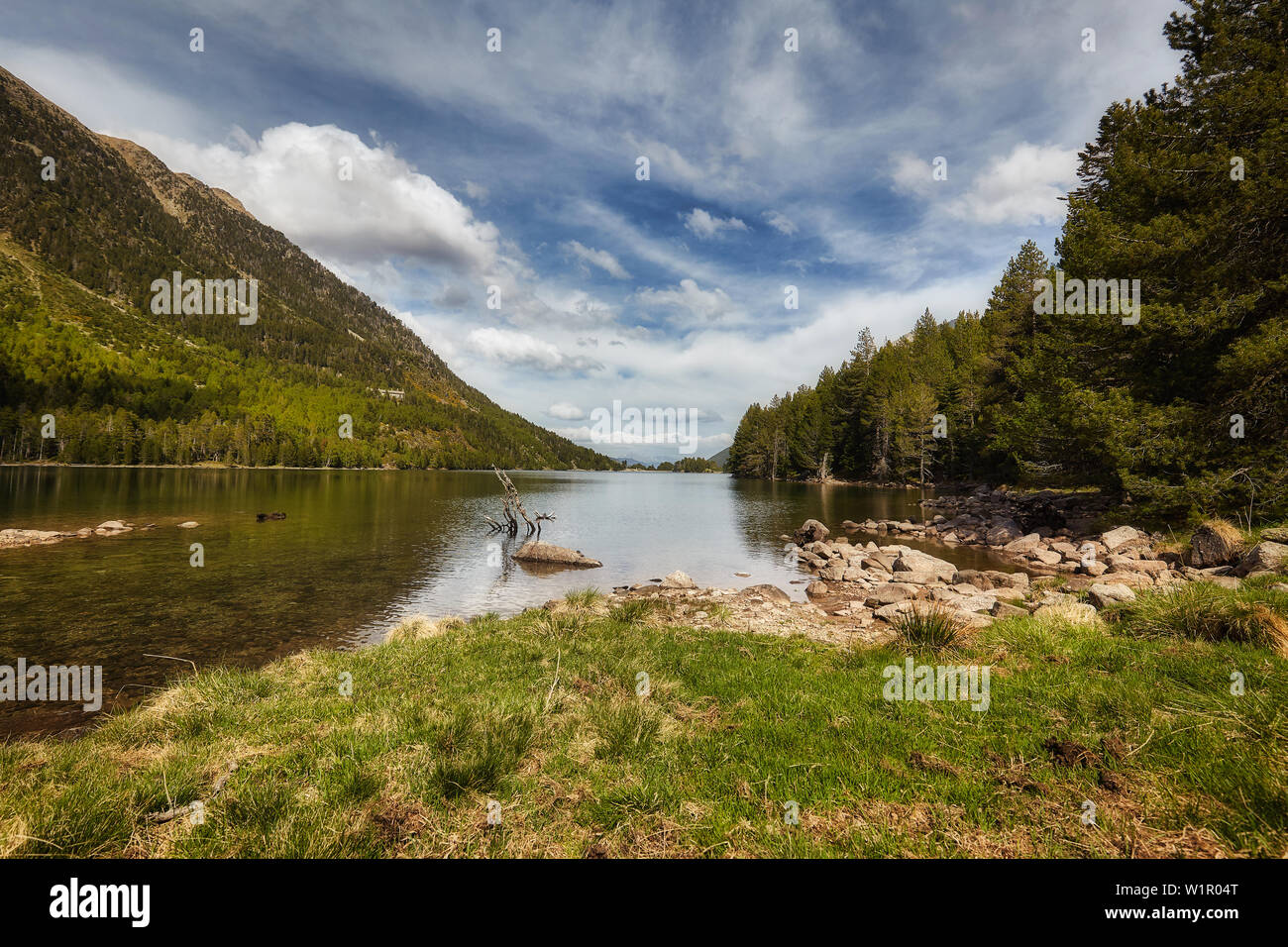 Die schöne Aigüestortes i Estany de Sant Maurici Nationalpark der spanischen Pyrenäen in Katalonien Stockfoto