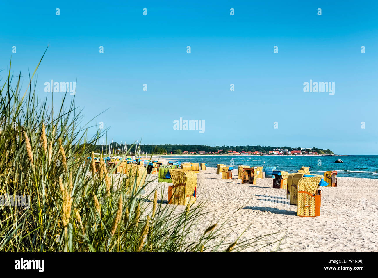 Strand und Liegestühle, Sehlendorf, Hohwacht, Ostseeküste, Schleswig-Holstein, Deutschland Stockfoto