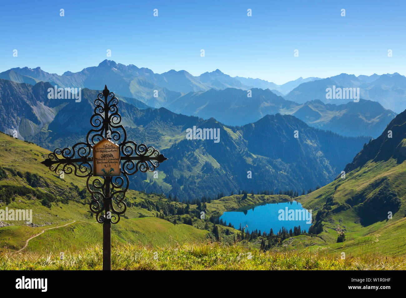 Kalvarienberg am Seealpsee, Nebelhorn, in der Nähe von Oberstdorf, Allgäuer Alpen, Allgäu, Bayern, Deutschland Stockfoto