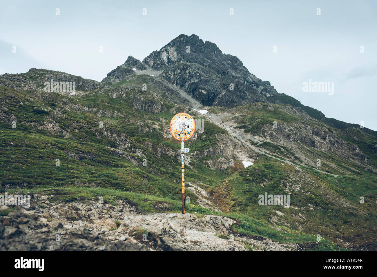 Deutsche Grenze in den Bergen, E5, Alpenüberquerung, 1. Stufe zu Kemptnerhütte Sperrbachtobel Oberstdorf, Allgäu, Bayern, Alpen, Deutschland Stockfoto
