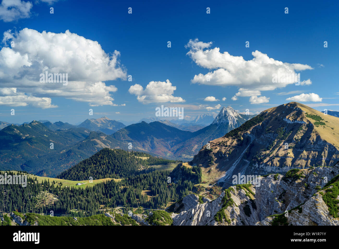 Blick auf Guffert und Juifen, von Demeljoch, Karwendel, Oberbayern, Bayern, Deutschland Stockfoto