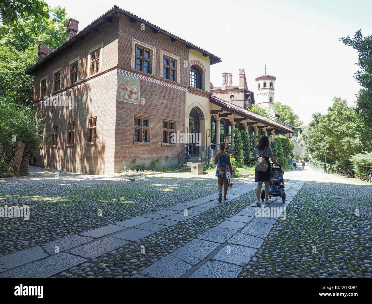 TURIN, Italien - ca. Juni 2019: Castello Medievale (mittelalterliche Burg) im Parco del Valentino Stockfoto