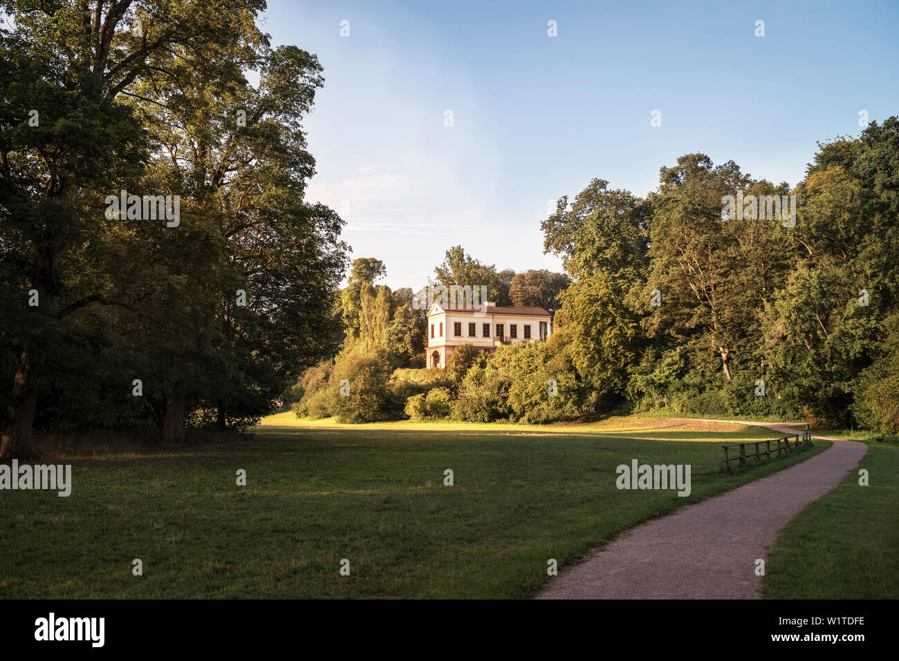 Stadt An Der Ilm In Thüringen 6 Buchstaben UNESCO-Welterbe im klassischen Weimar RÖMISCHES HAUS, Park an der Ilm