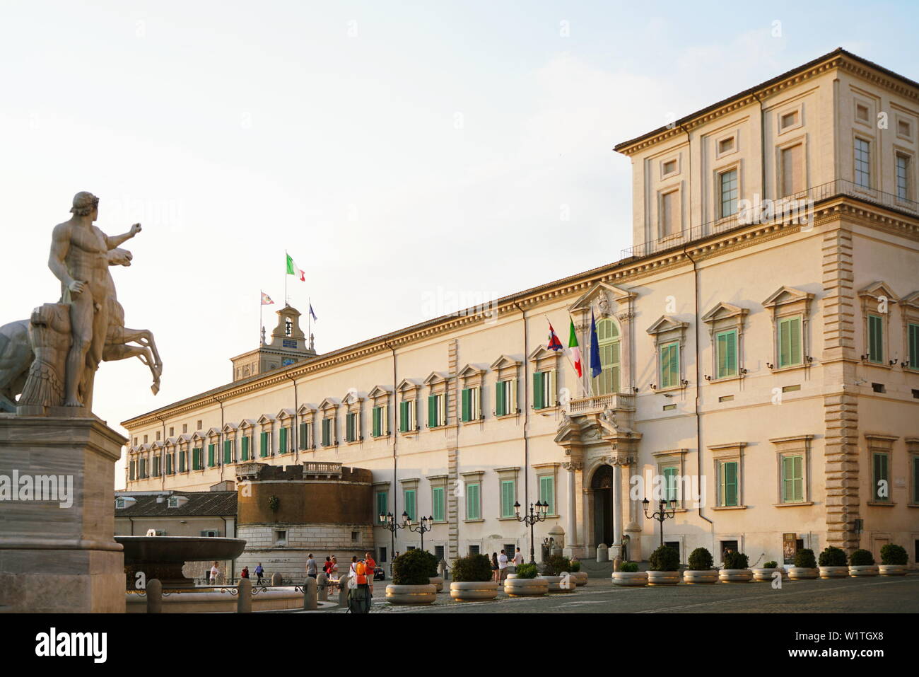 Palazzo del Quirinale, dem Sitz des Präsidenten der Italienischen Republik. Rom, Italien, Juni 2019 Stockfoto