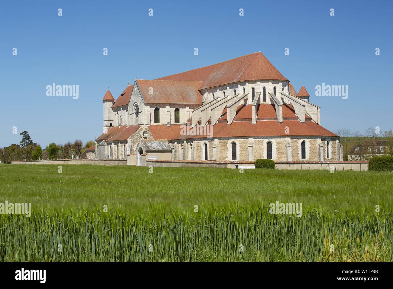 Kirche der ehemaligen Abtei von Pontigny, Ligny-le-Châtel, Departement Yonne, Burgund, Frankreich, Europa Stockfoto