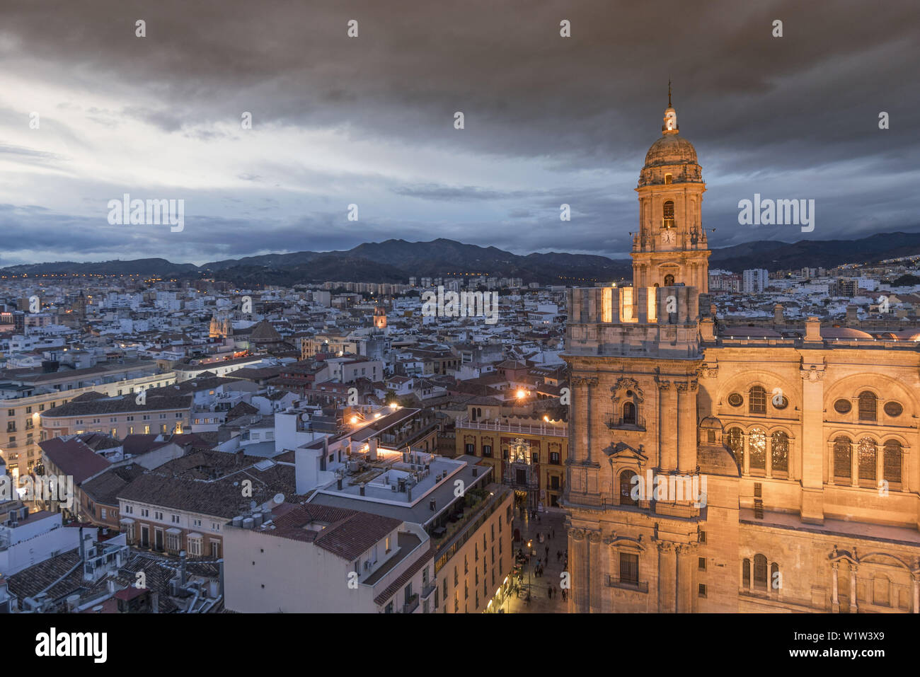 Panorama-Blick vom AC Hotel Malaga Palacio, Malaga Andalusien, Spanien Stockfoto