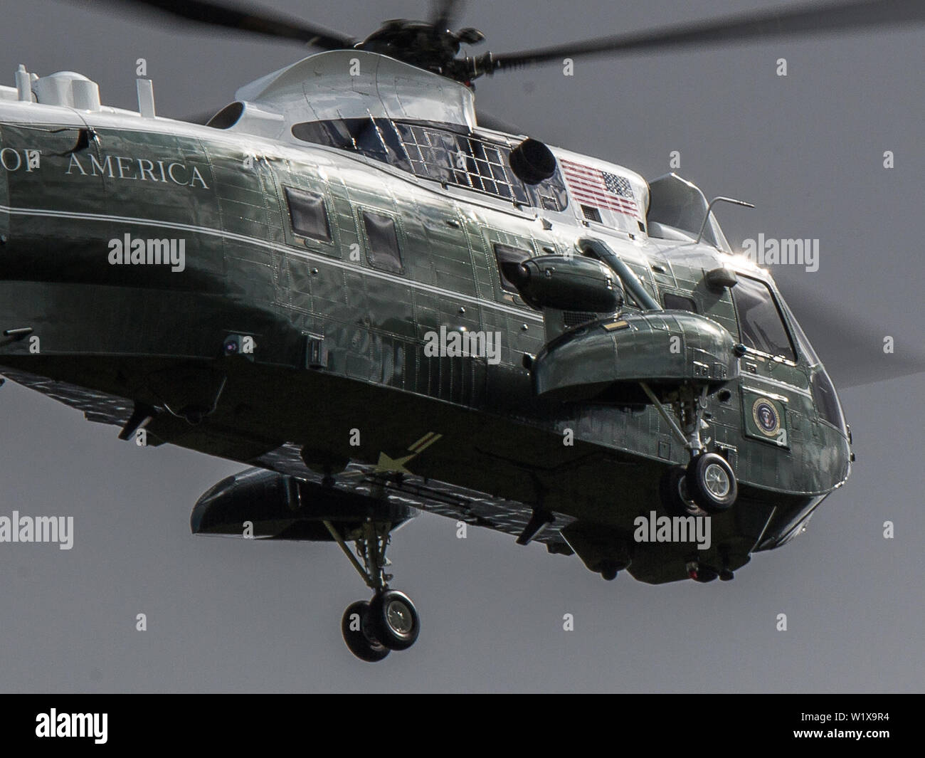 United States Marine Corps Sikorsky VH-3D Sea King Hubschrauber, Rufzeichen Marine One, an Winfield Haus Anreise mit US-Präsident Donald Trump, Regent's Park, London. Mit: Atmosphäre, Wo: London, Großbritannien Wann: 03 Jun 2019 Credit: Wheatley/WANN Stockfoto