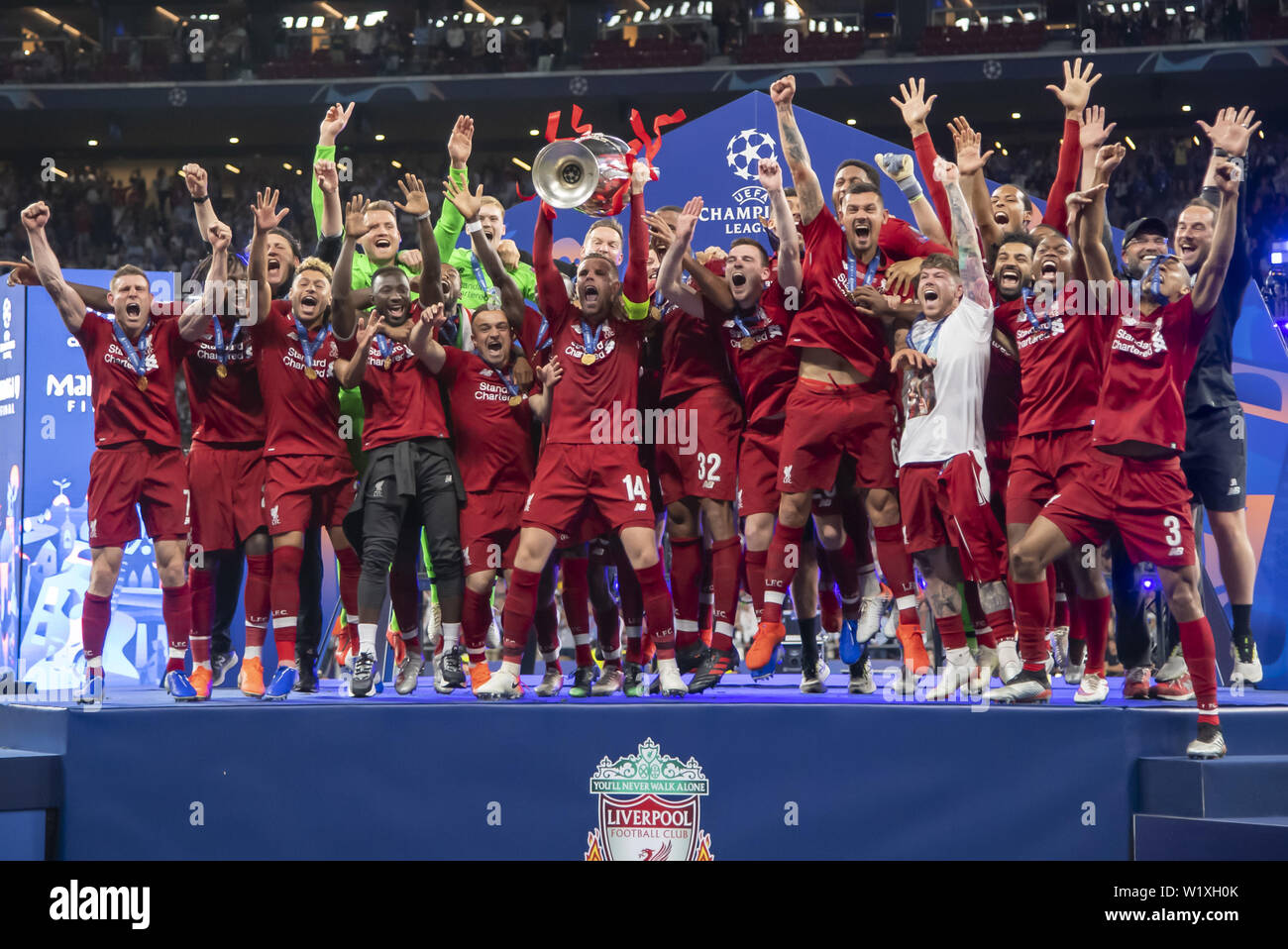 Liverpool FC V Tottenham Hotspur während der 2019 Champions League Finale in Madrid, Spanien. Liverpool gewann das Spiel mit 2:0 die Trophäe zum 6. Mal zu heben. Mit: Feiern, Wo: Madrid, Spanien Wann: 01 Jun 2019 Credit: WENN.com Stockfoto