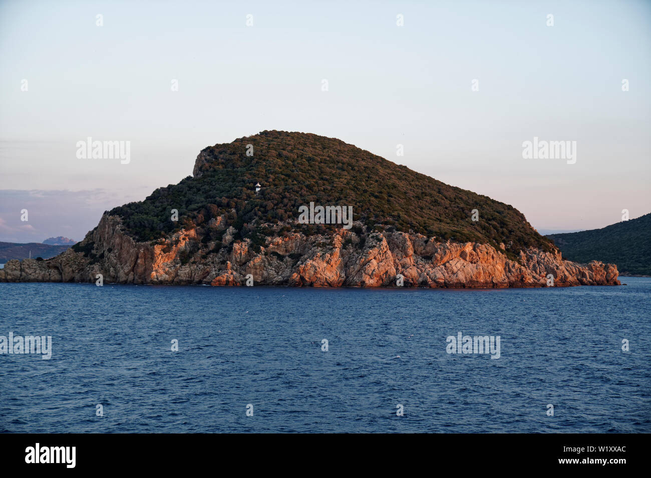 Sonnenaufgang Blick von der Fähre (Corsica Ferries) auf dem Weg nach Golfo Aranci (Sardinien) aus Livorno (Italien) Stockfoto