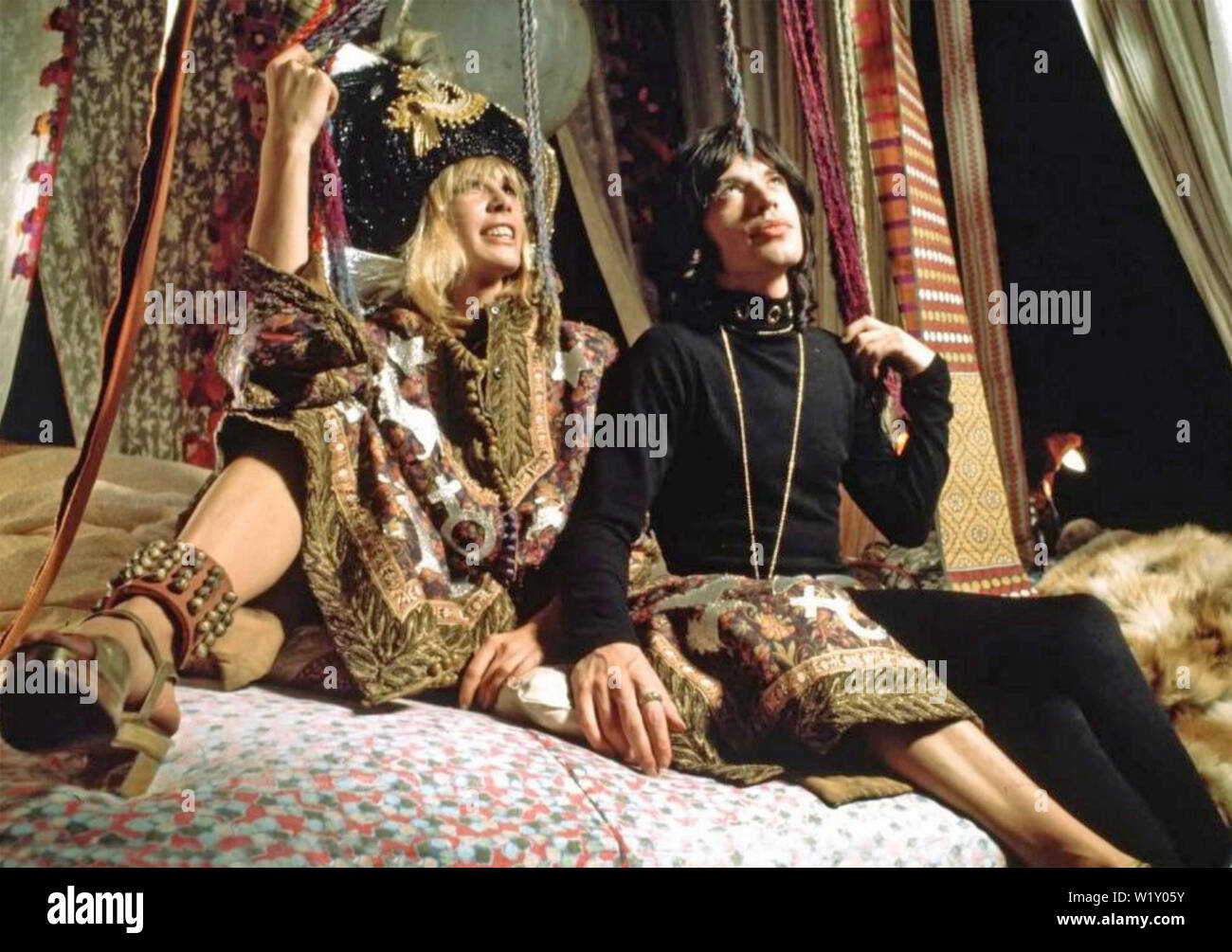 Leistung 1970 Warner Bros Film mit Mick Jagger und Anita Pallenberg Stockfoto