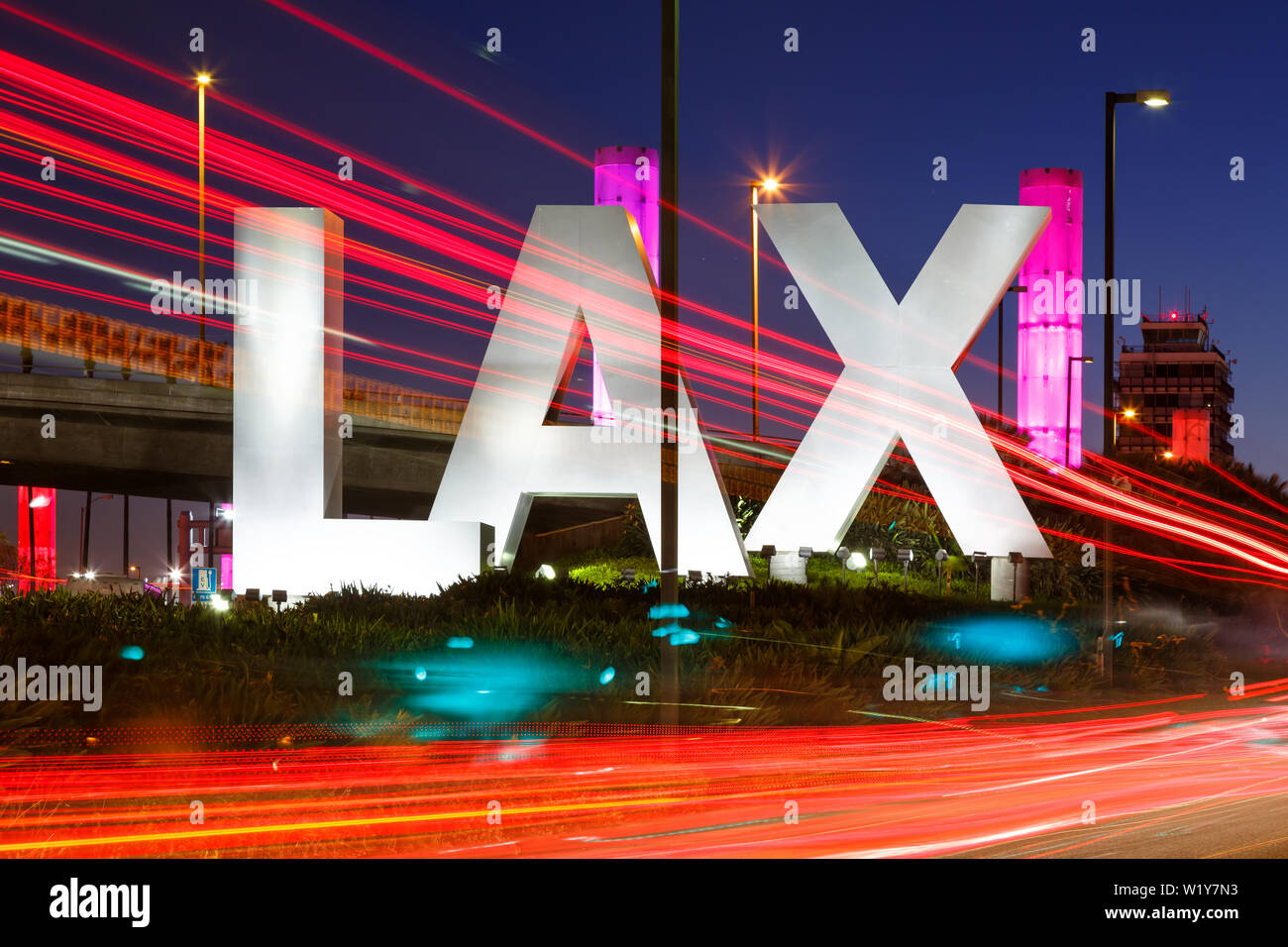 Los Angeles, Kalifornien - 12. April 2019: Los Angeles Airport (LAX) Zeichen in den Vereinigten Staaten. Stockfoto