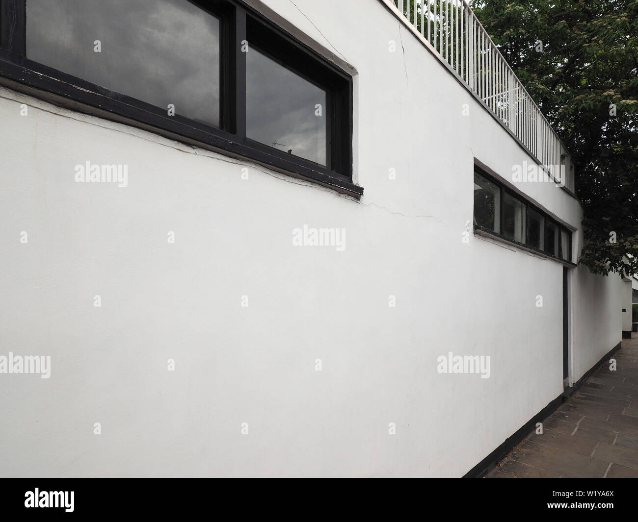 LONDON, GROSSBRITANNIEN - ca. Juni 2019: 66 Alte Kirche Straße Haus in Chelsea 1935, entworfen von Walter Gropius und Maxwell Fry Stockfoto