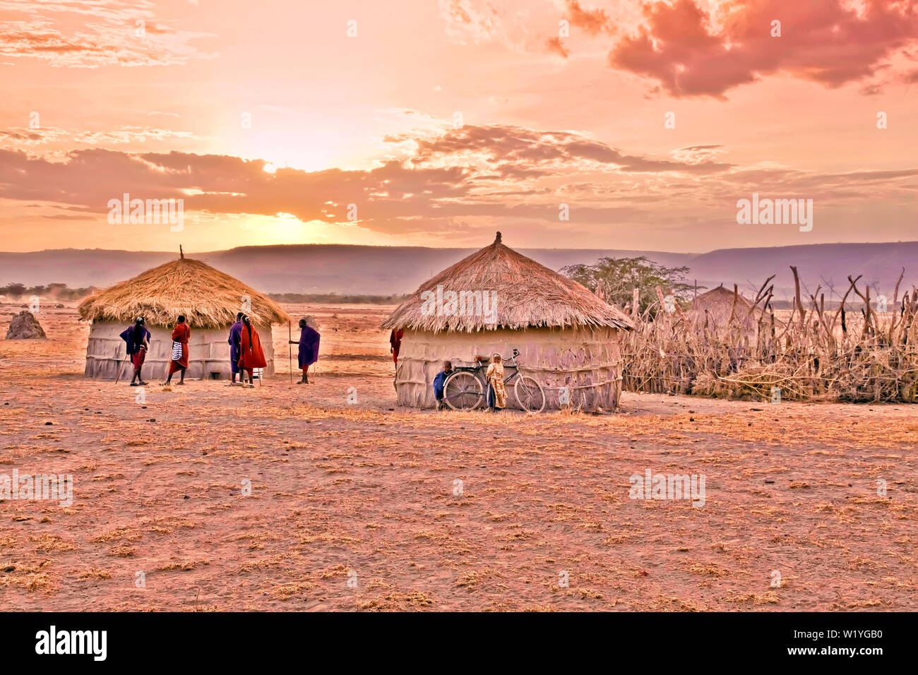 Afrika, Ostafrika; Tansania; Maasai Frauen in einer Sitzung für die Finanzielle Indepents. Alle Bilder sind Model Released Datei B5101 Stockfoto