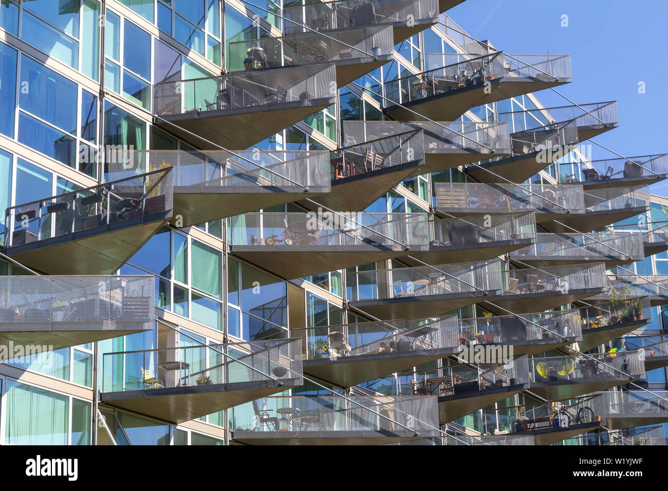 Moderne Architektur Gebäude in Orestad, Kopenhagen, mit dreieckigen ...