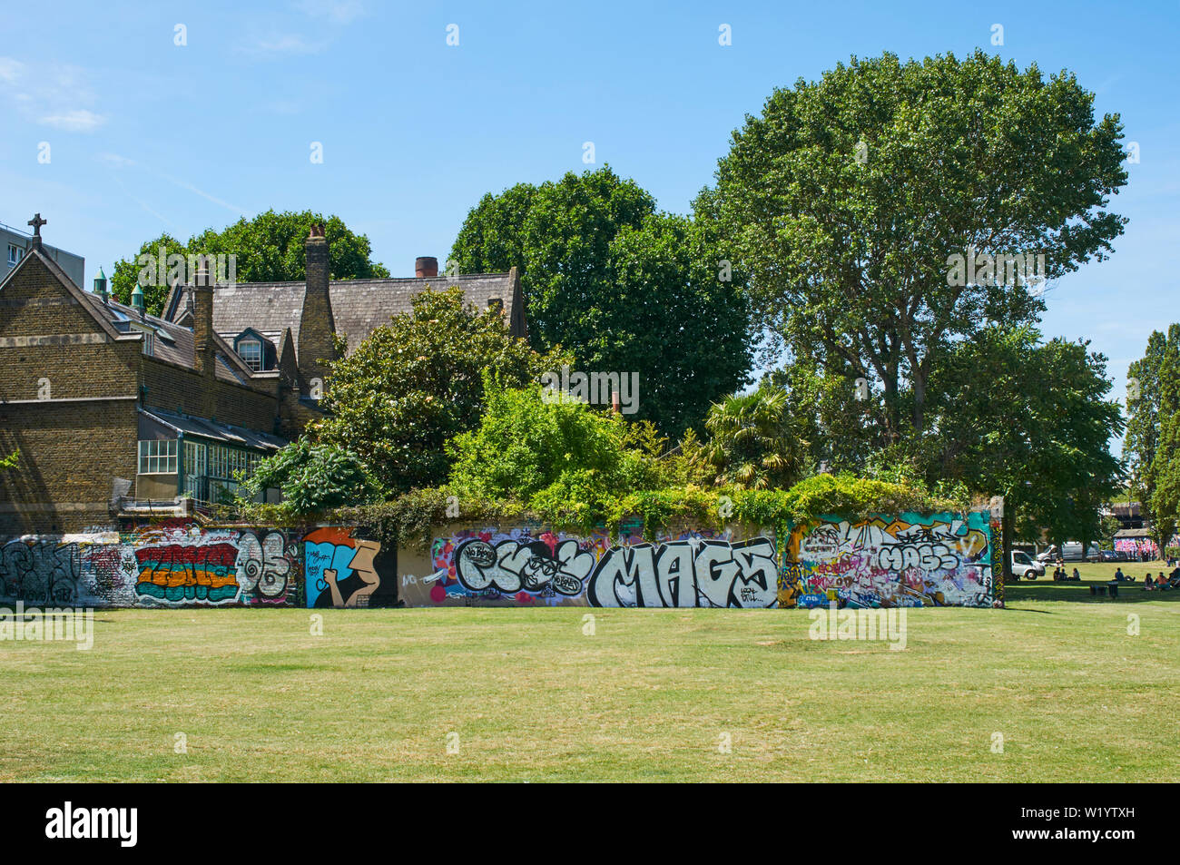 Allen Gärten, in der Nähe der Brick Lane, im East End von London, UK, im Sommer Stockfoto